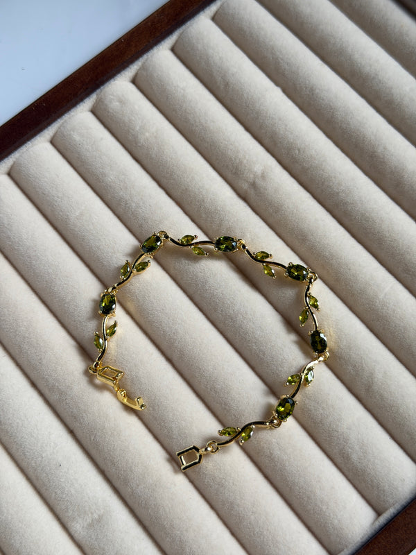 Hollyhock Trace Bracelet