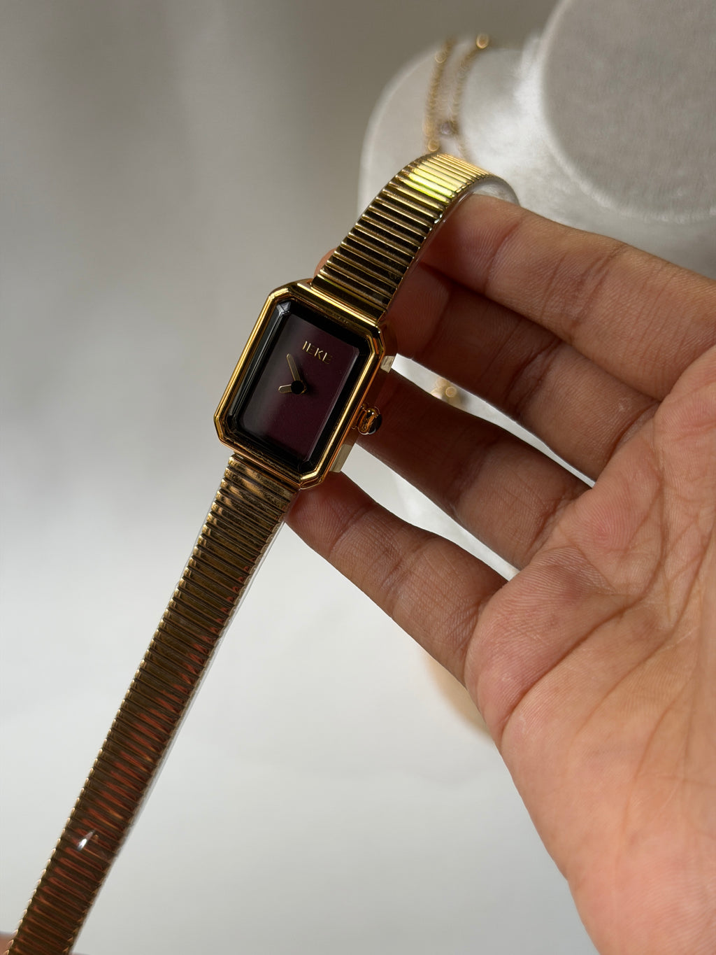 Burgan Luxe vintage watch