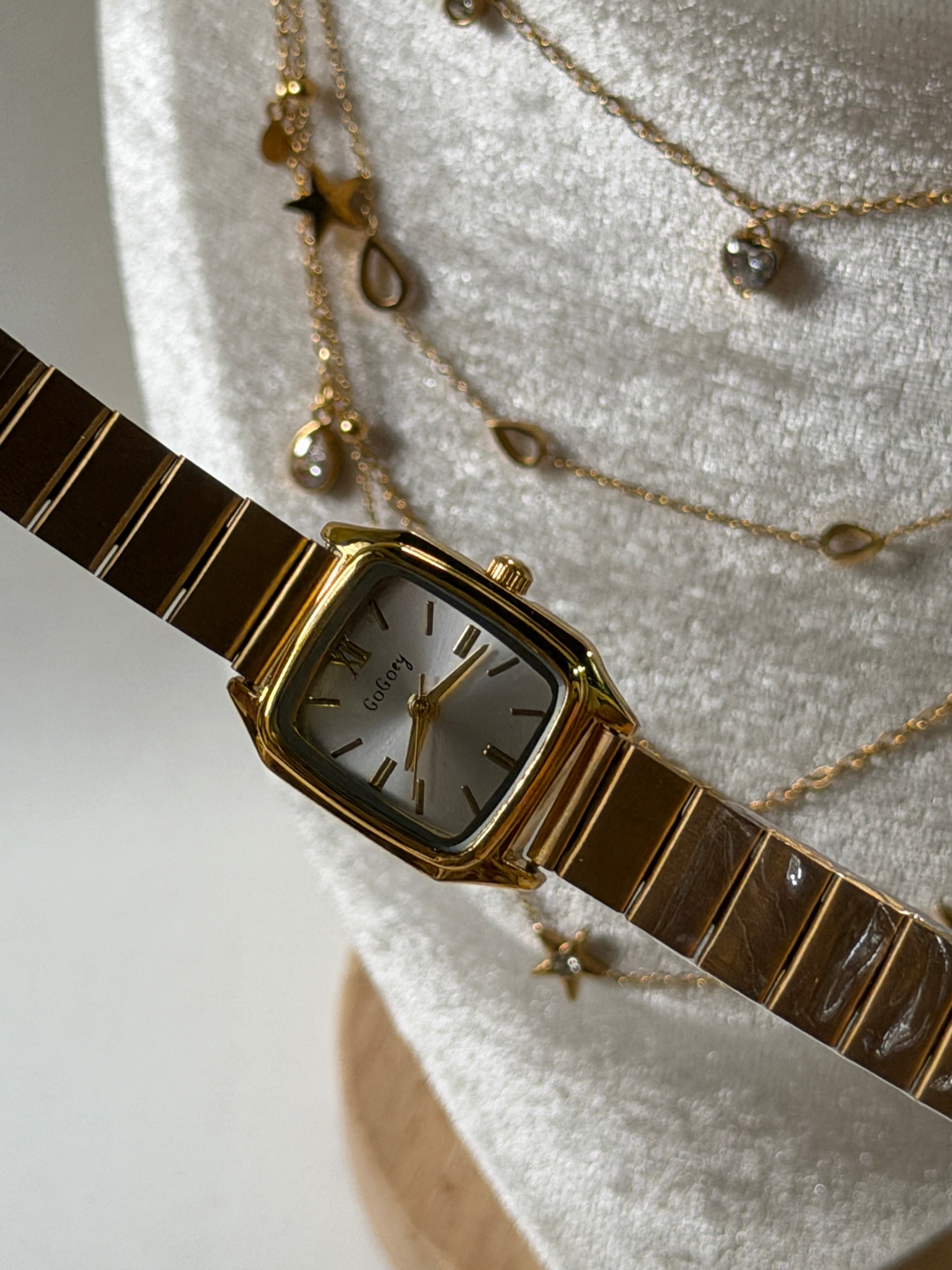 Averon Vintage Watch