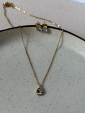 Drop necklace earring set
