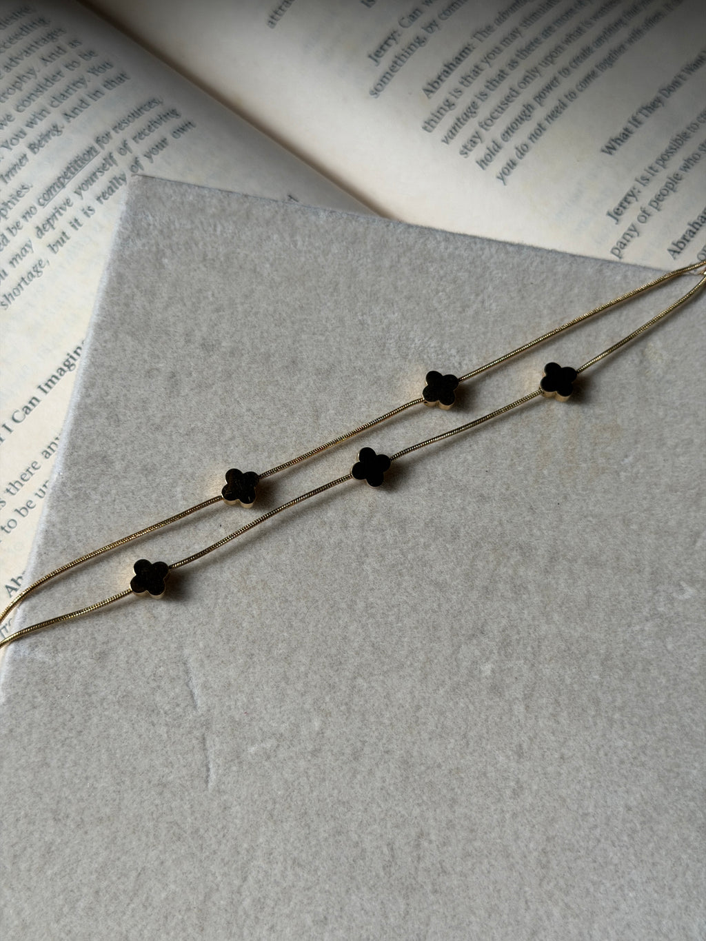 Double clover bracelet