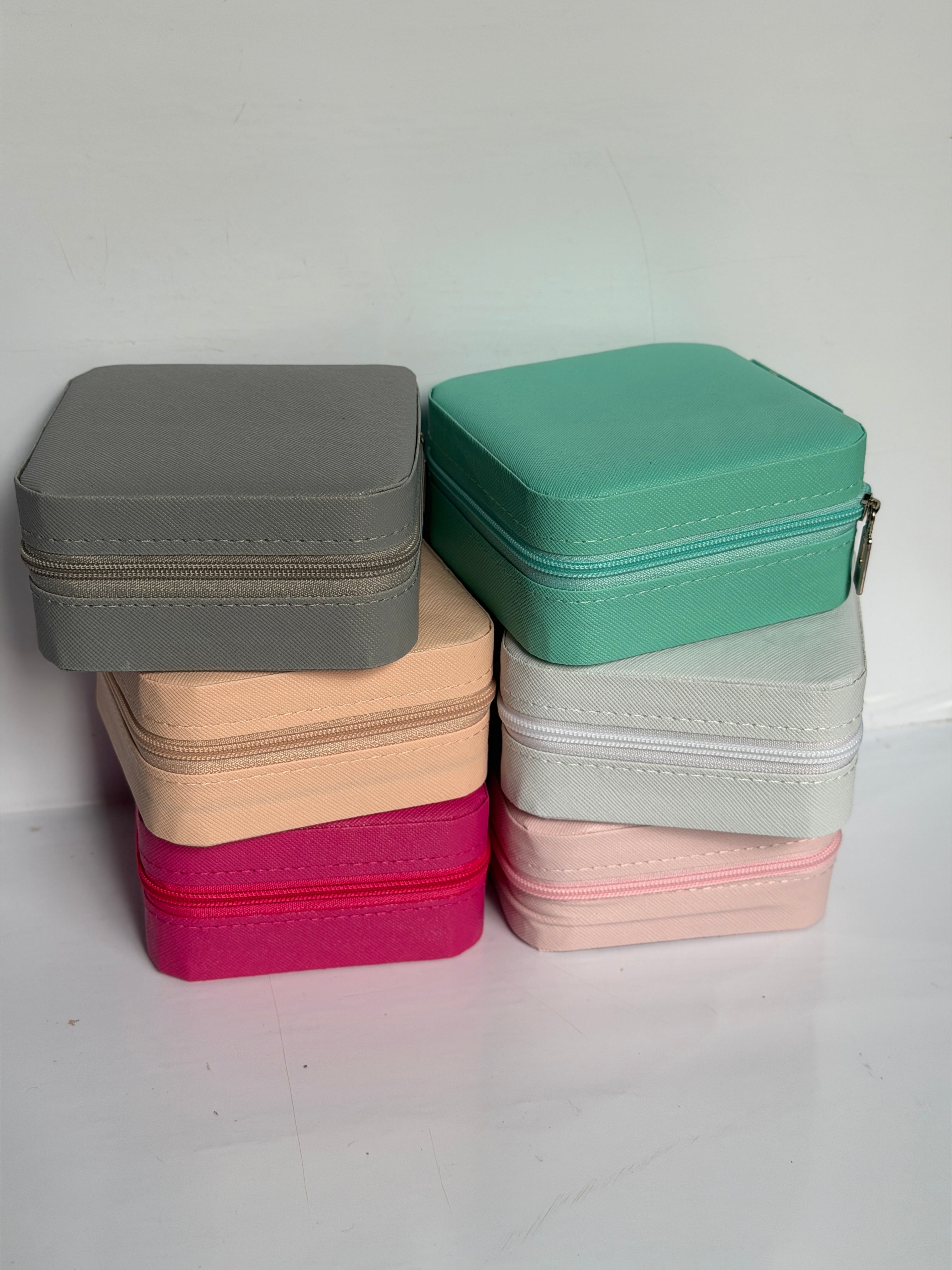 Jewellery organizer