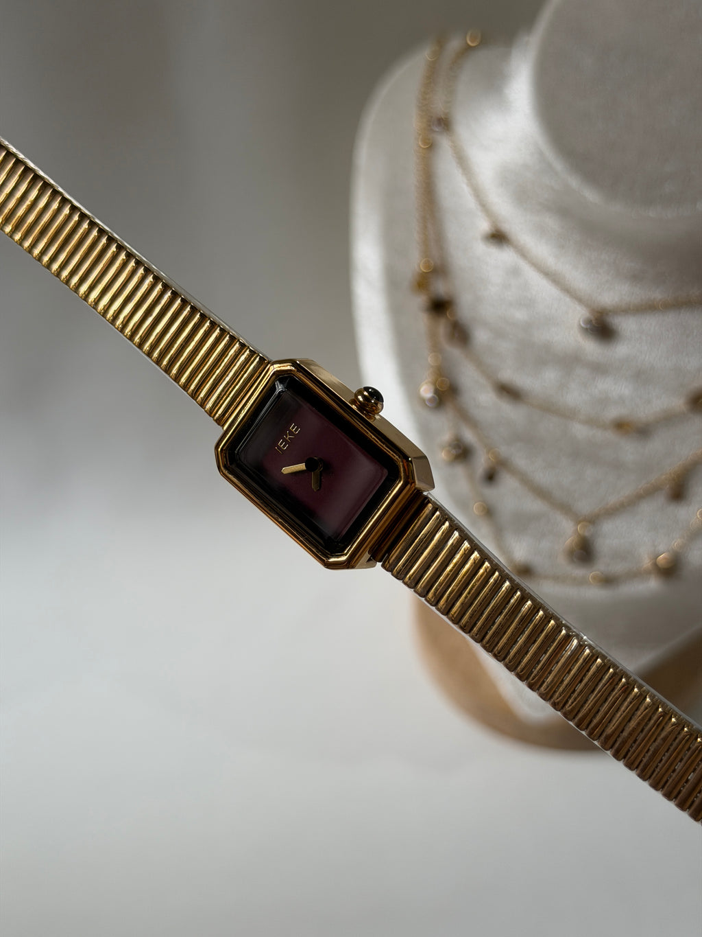 Burgan Luxe vintage watch