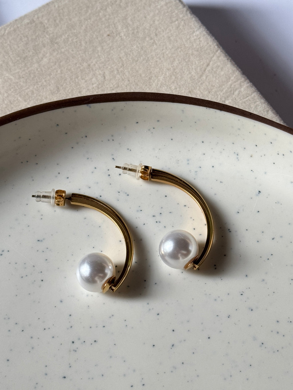 Knot Pearl Earring