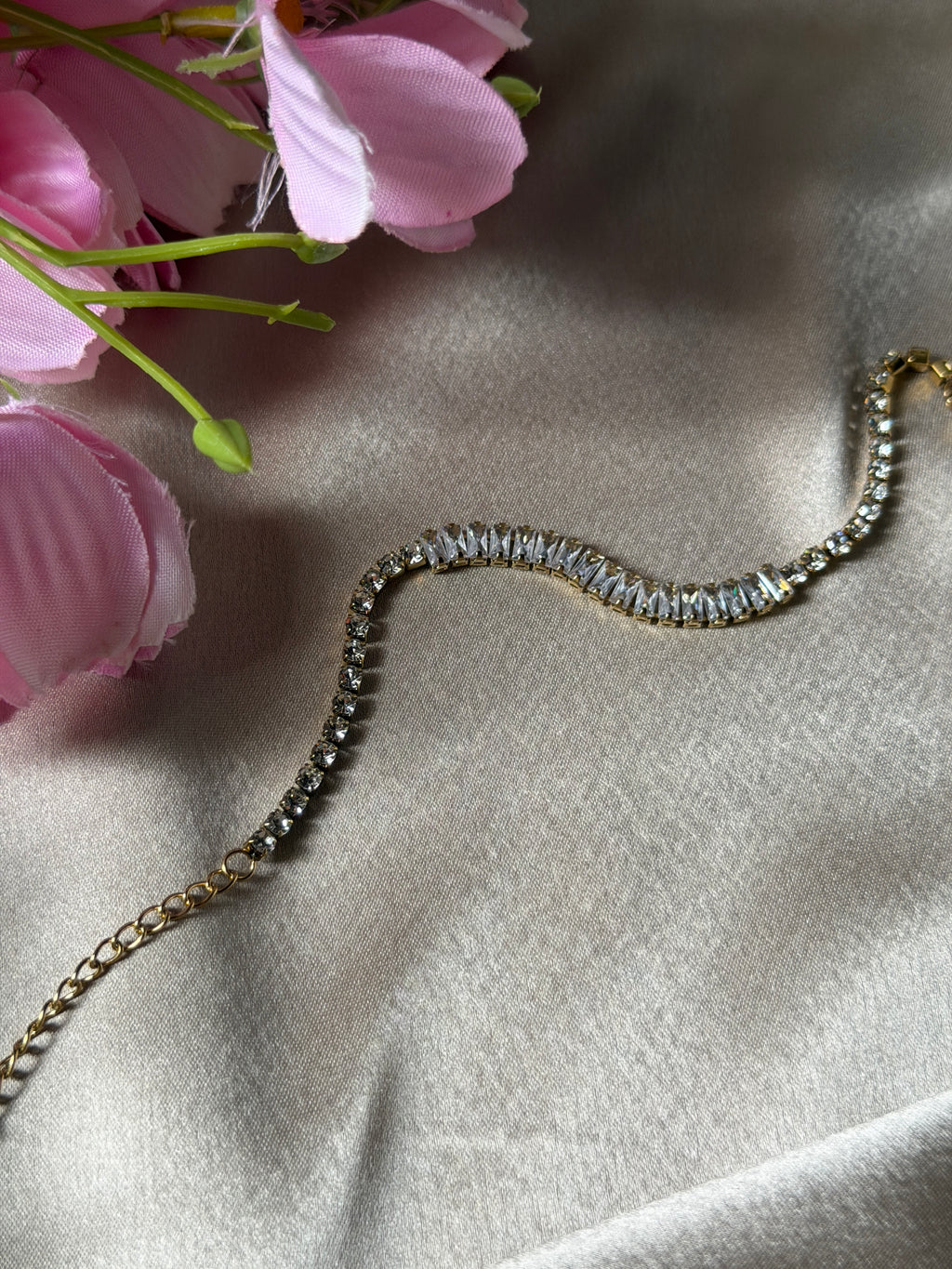 Tennis bracelet