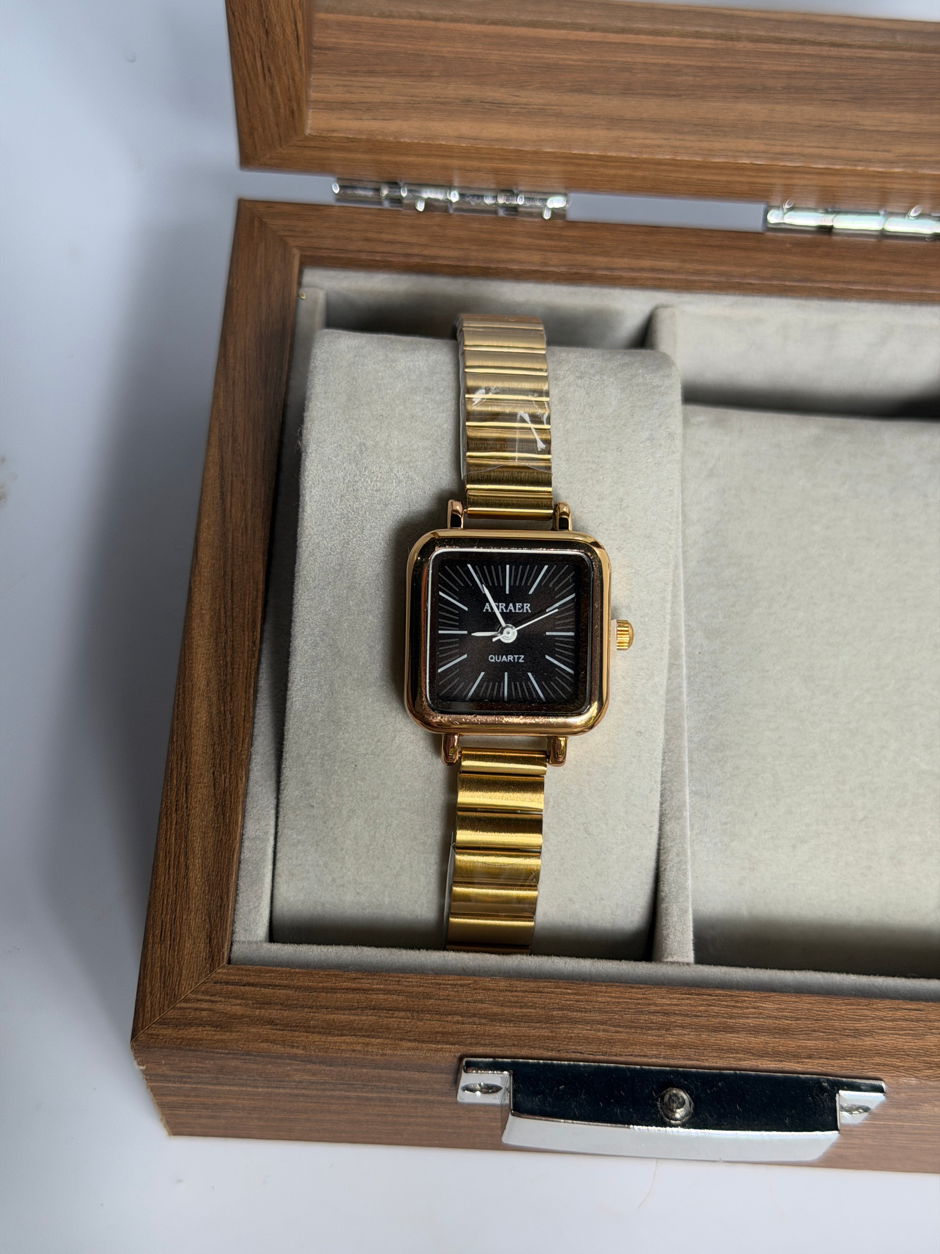 Noir Square Watch
