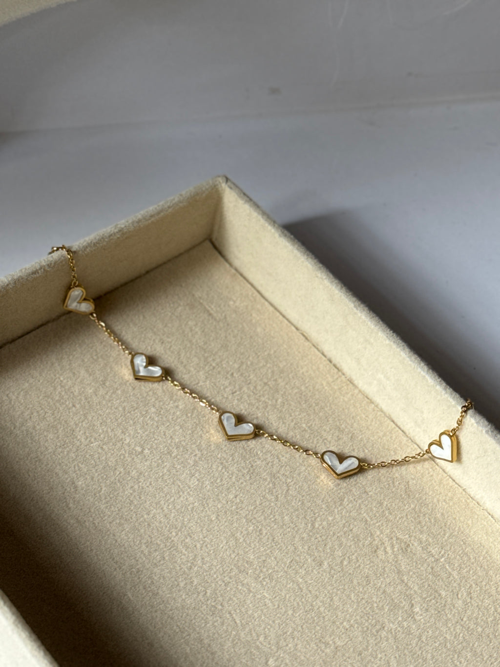 White heart bracelet