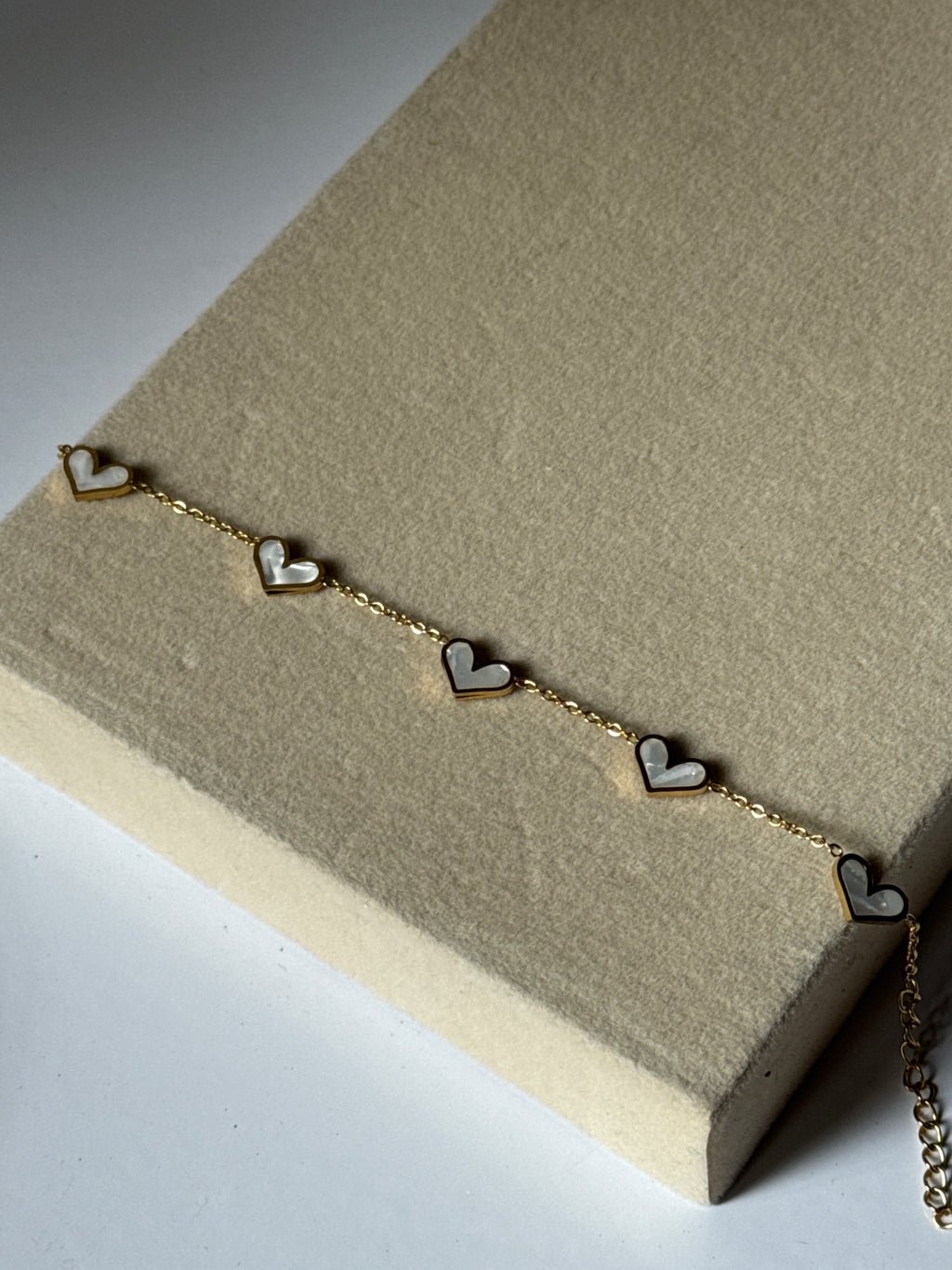 White heart bracelet