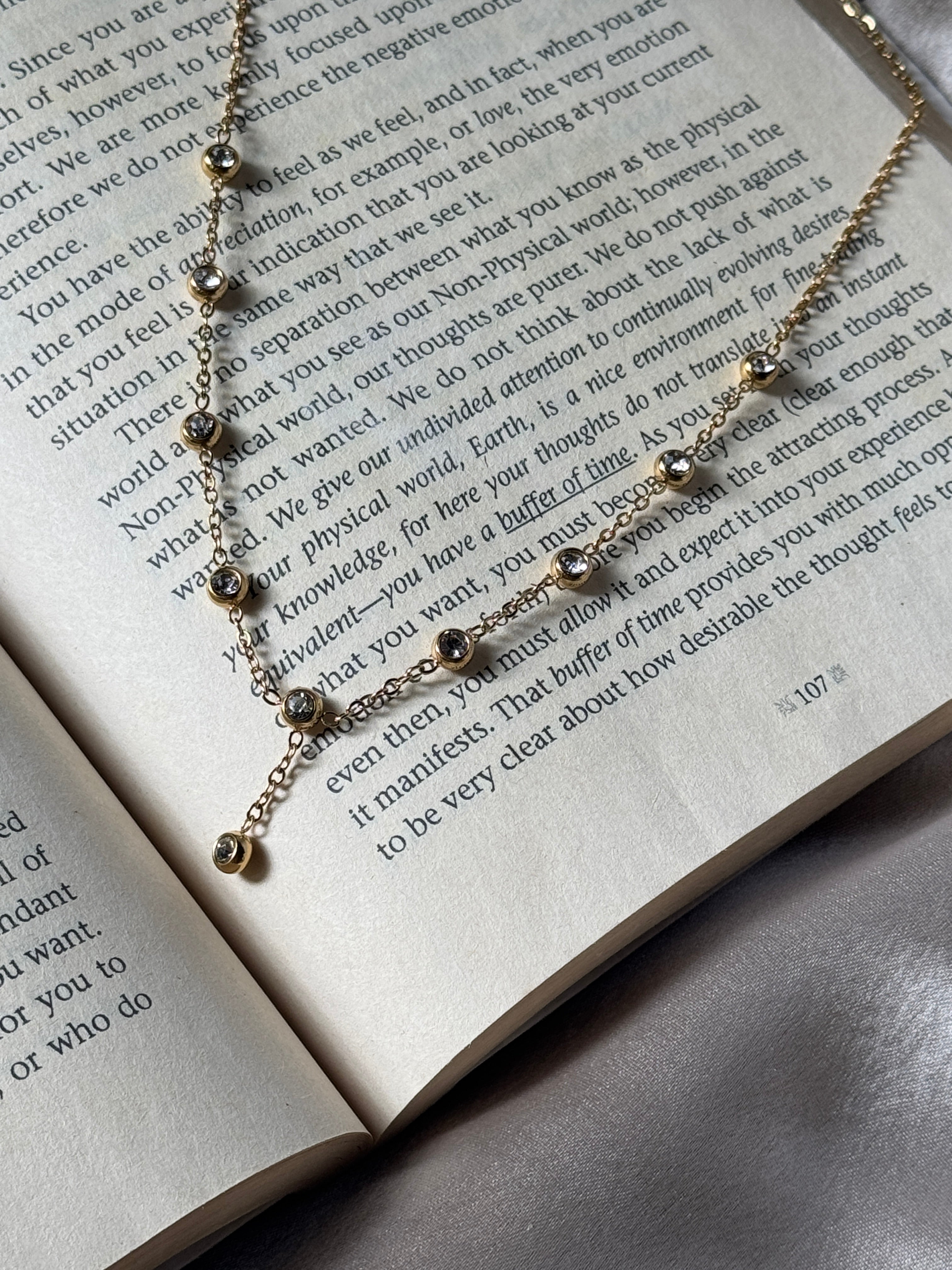 Aurora Glint Necklace