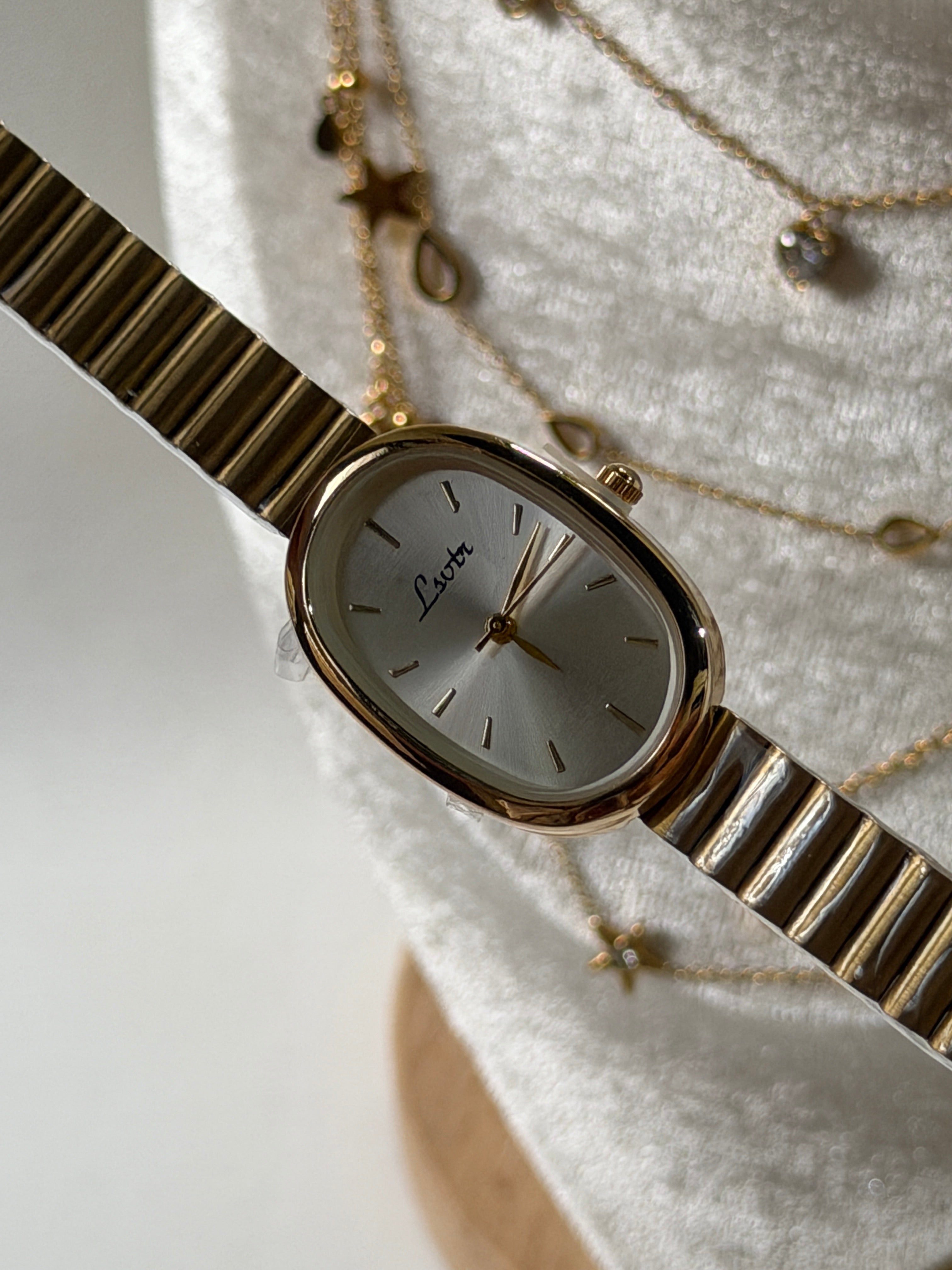 Cassian Vintage Watch