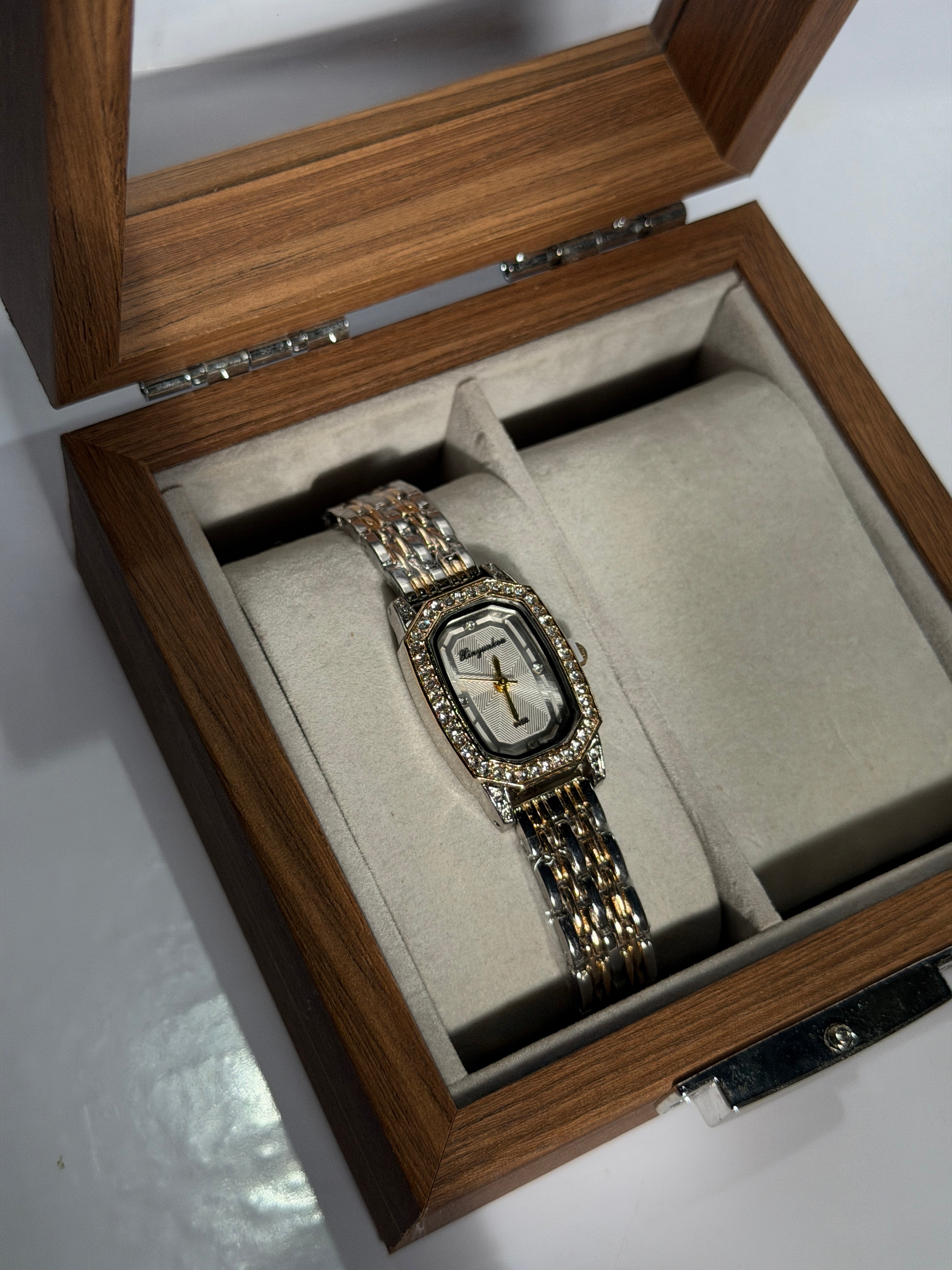 Noor Chain Watch