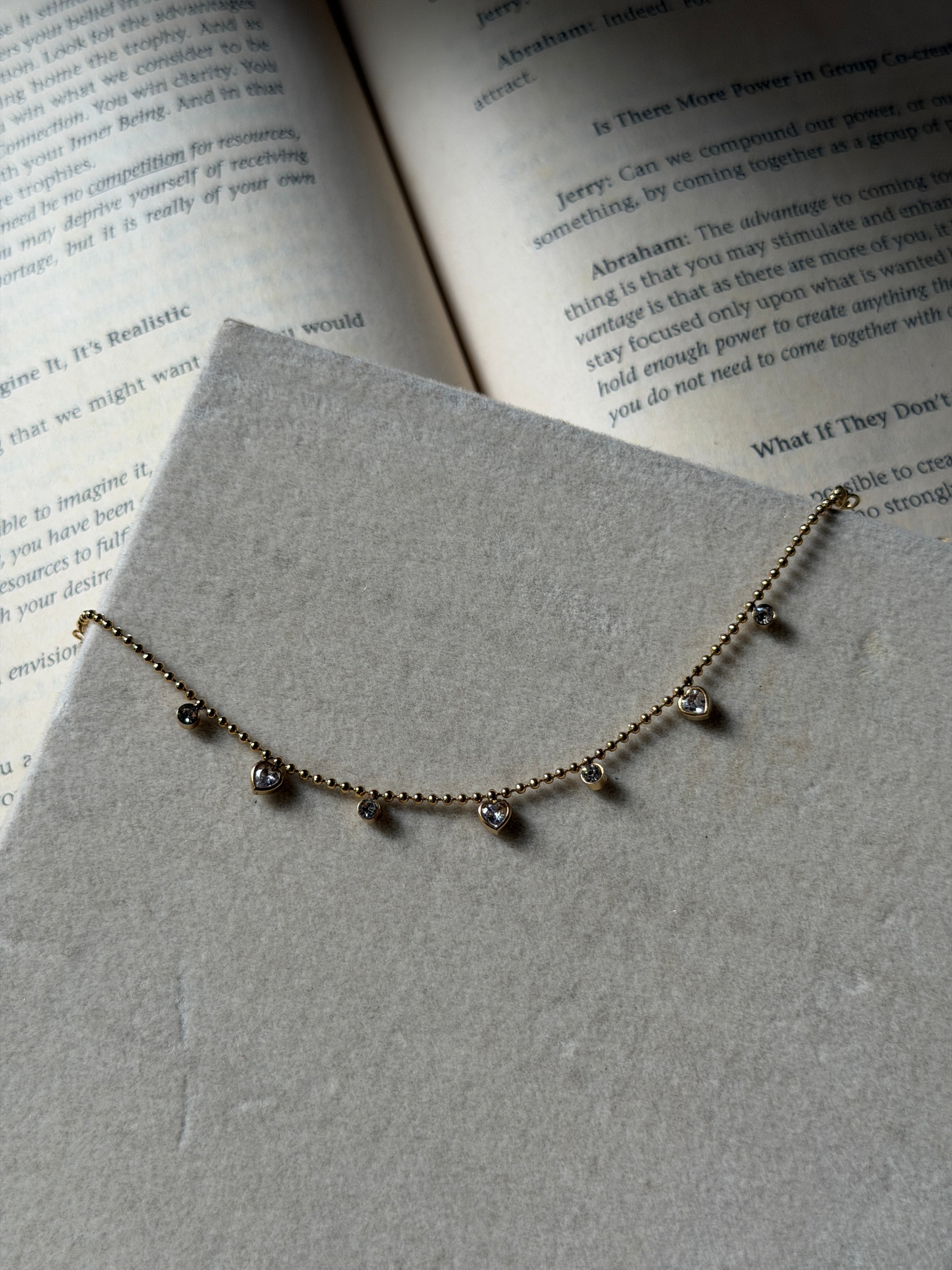 Dazzling heart bracelet