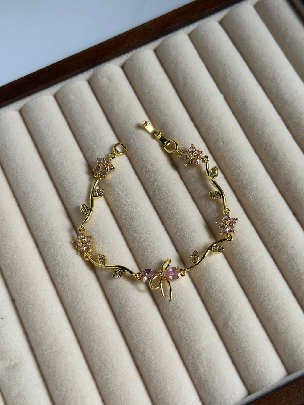 Brambleberry Trace Bracelet