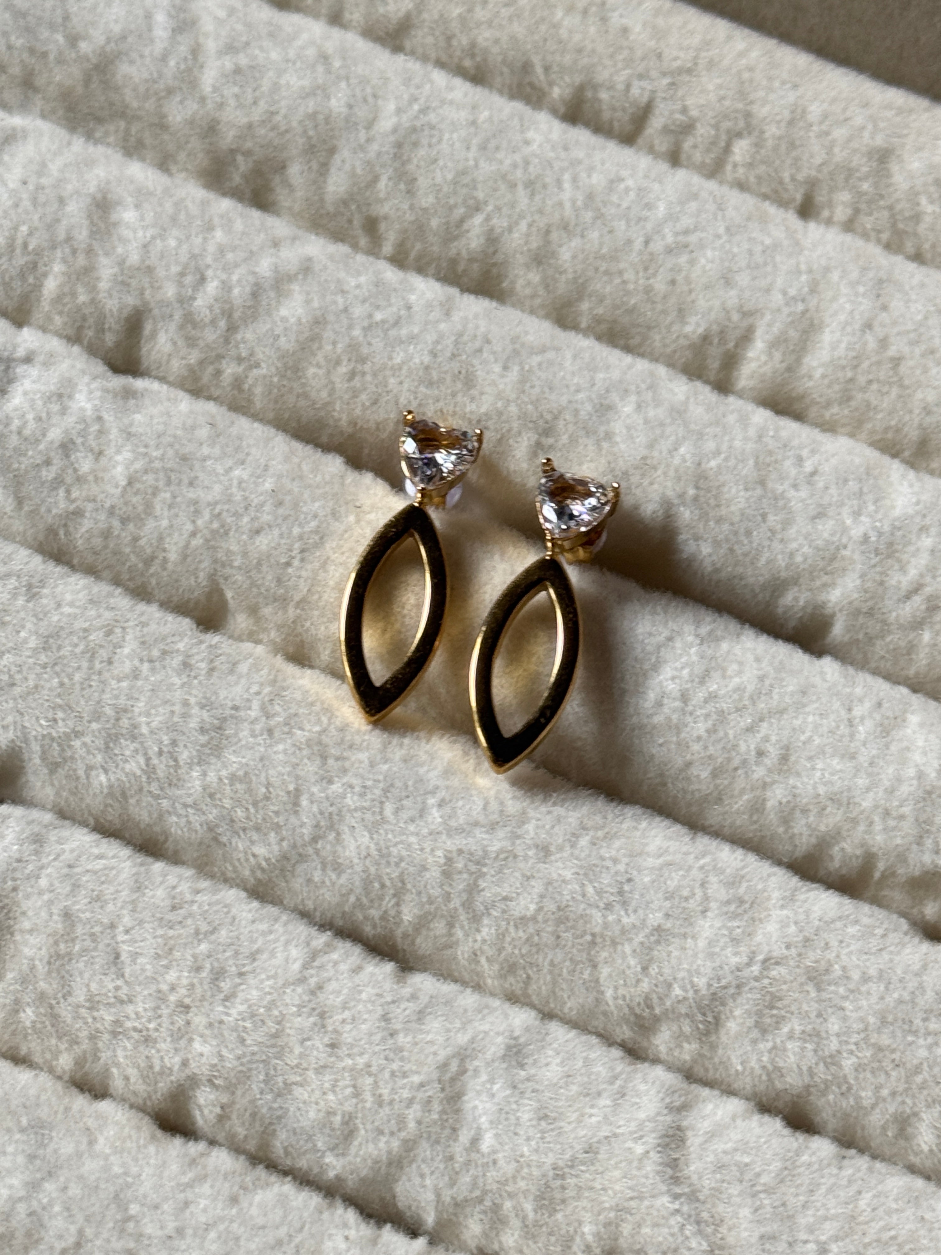 Crystal Shine Earring