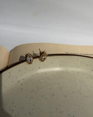 Petal Hug Earring