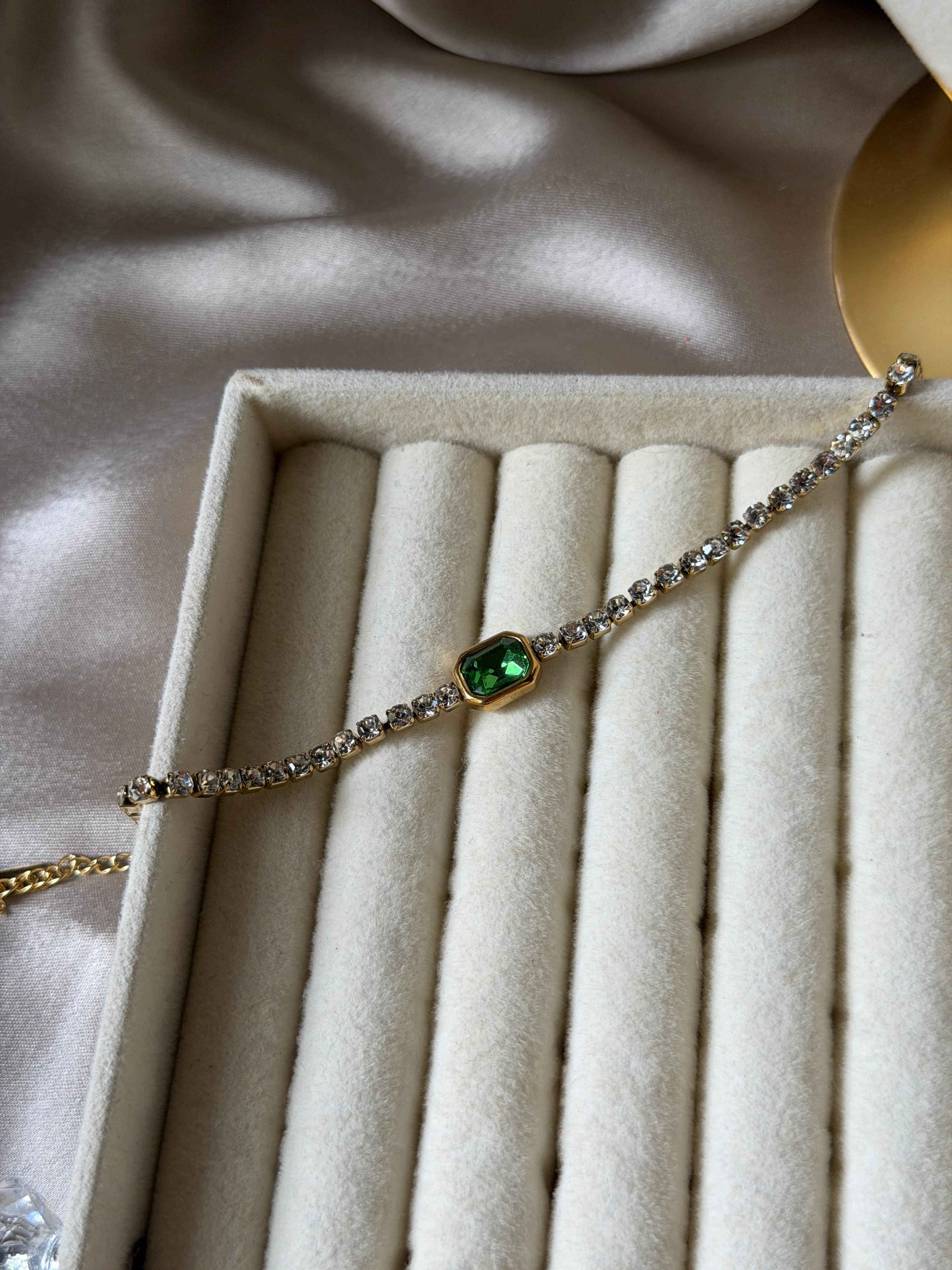 Green stone bracelet