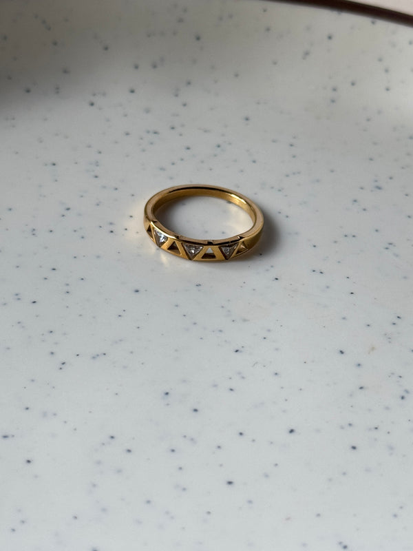 Petal Glow Ring