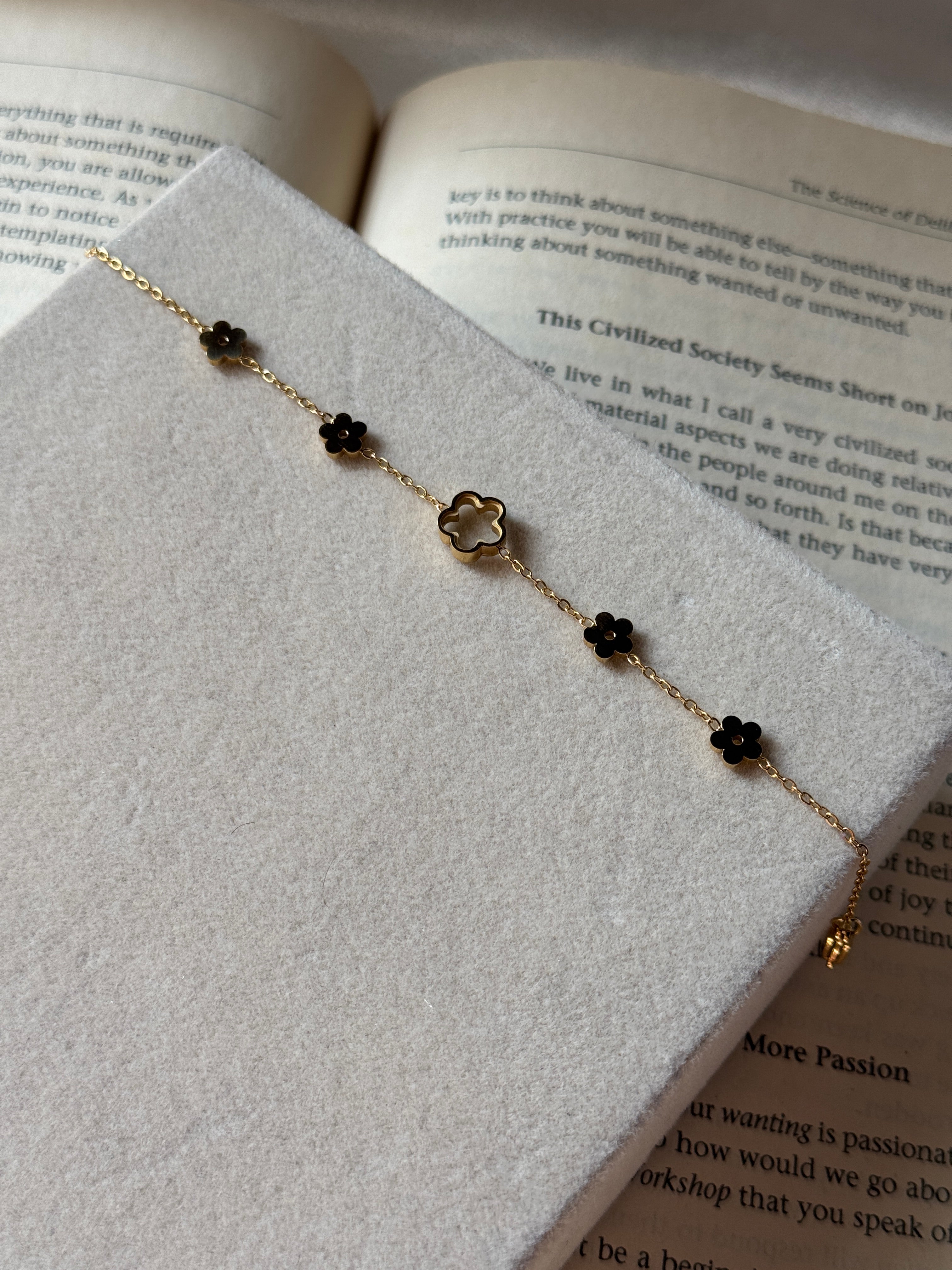 Twinkling Trails Bracelet