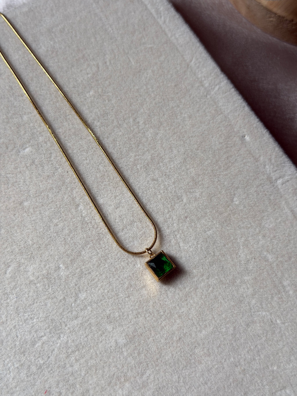 Emerald square necklace