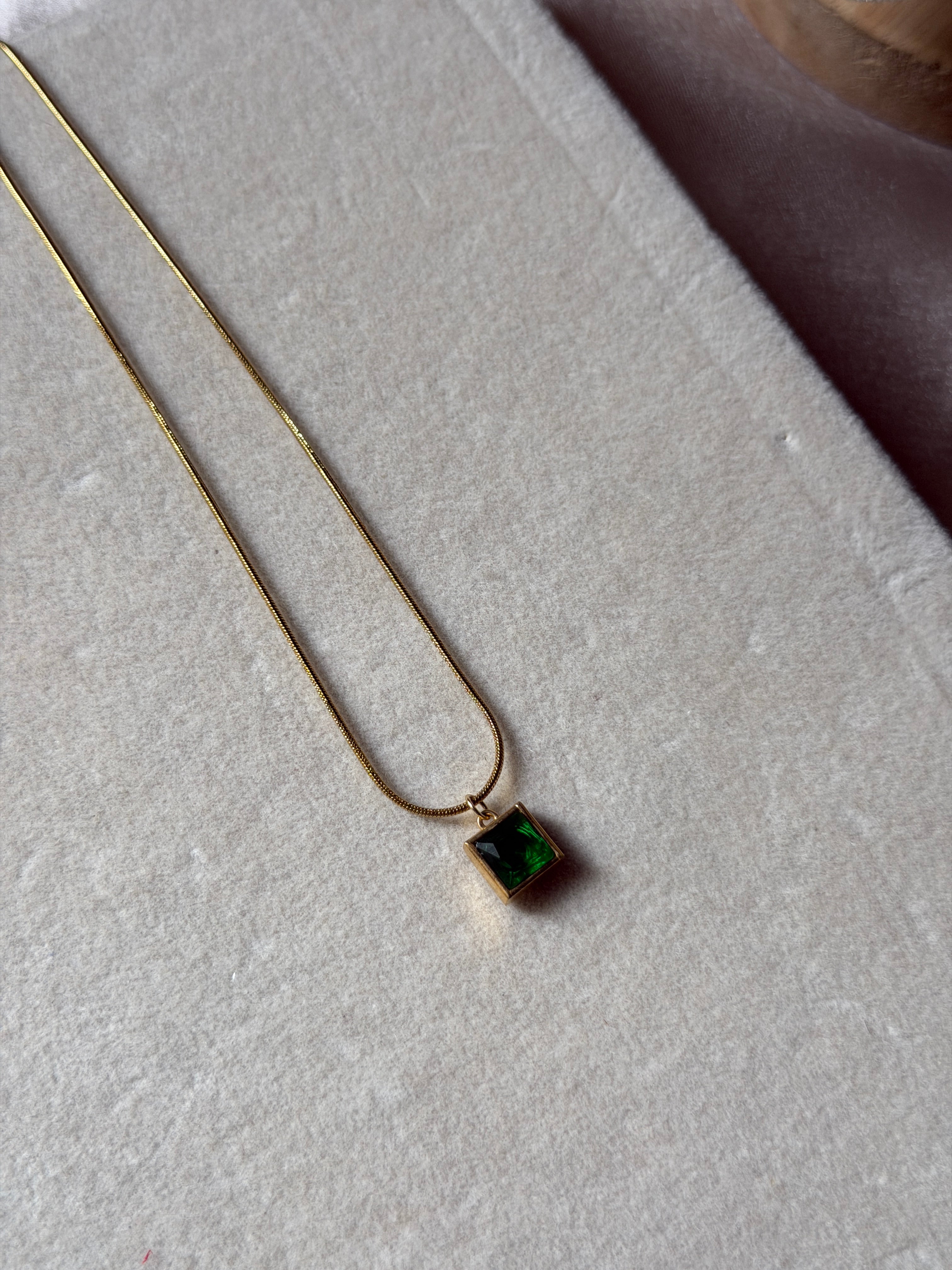Emerald square necklace