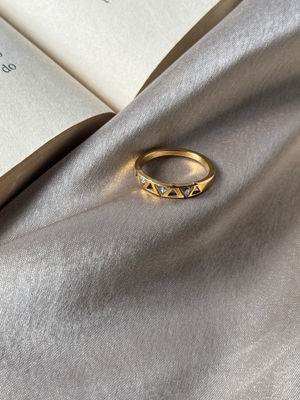 Petal Glow Ring