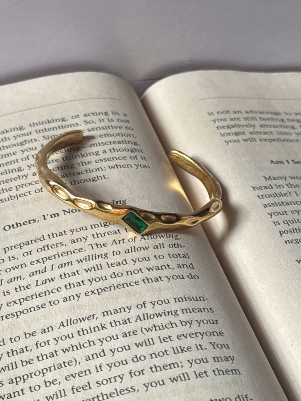 Celestial emerald kada