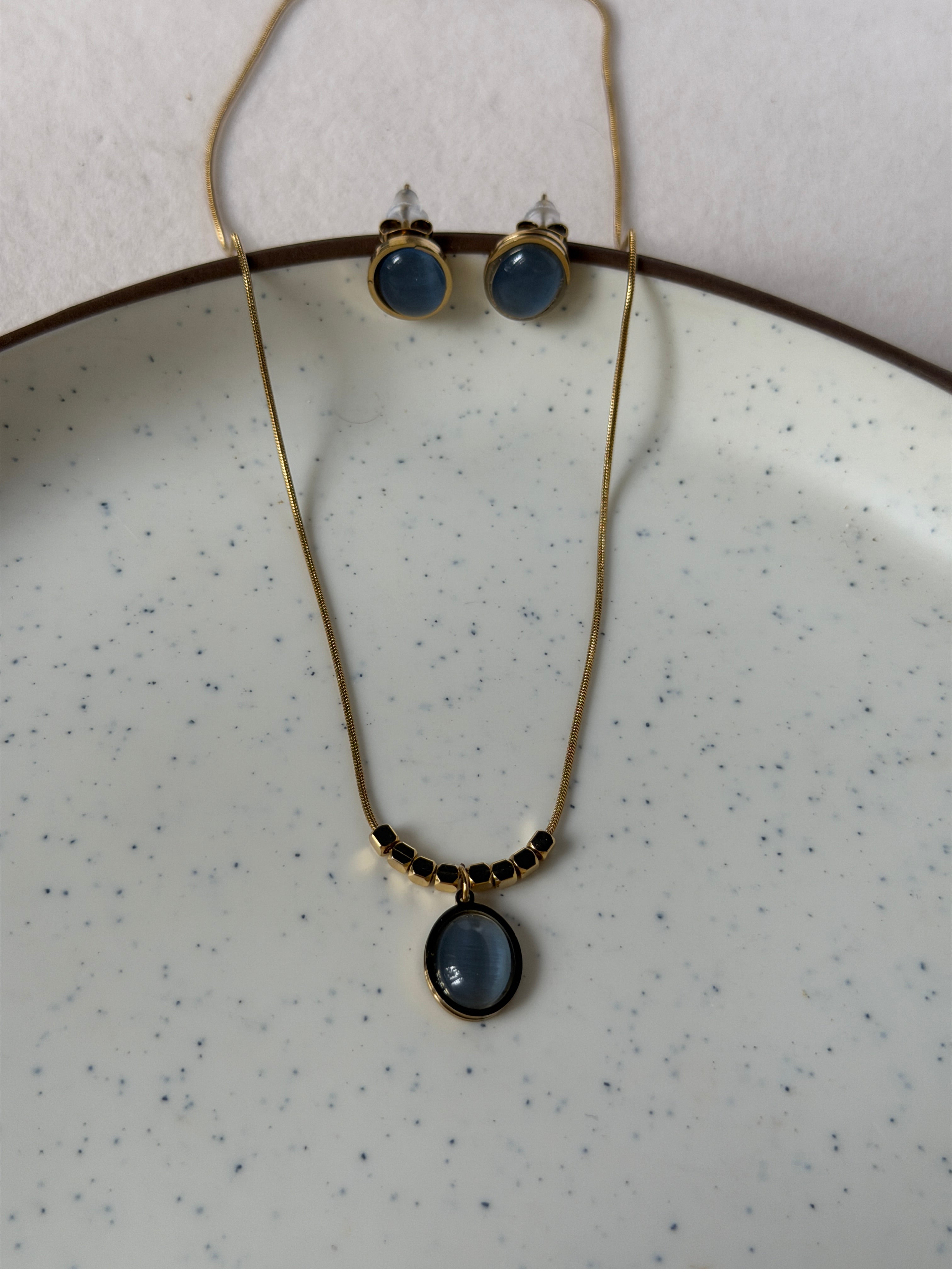 Sapphire necklace earring set