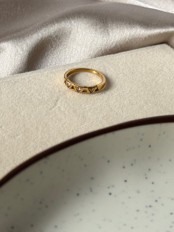 Petal Glow Ring
