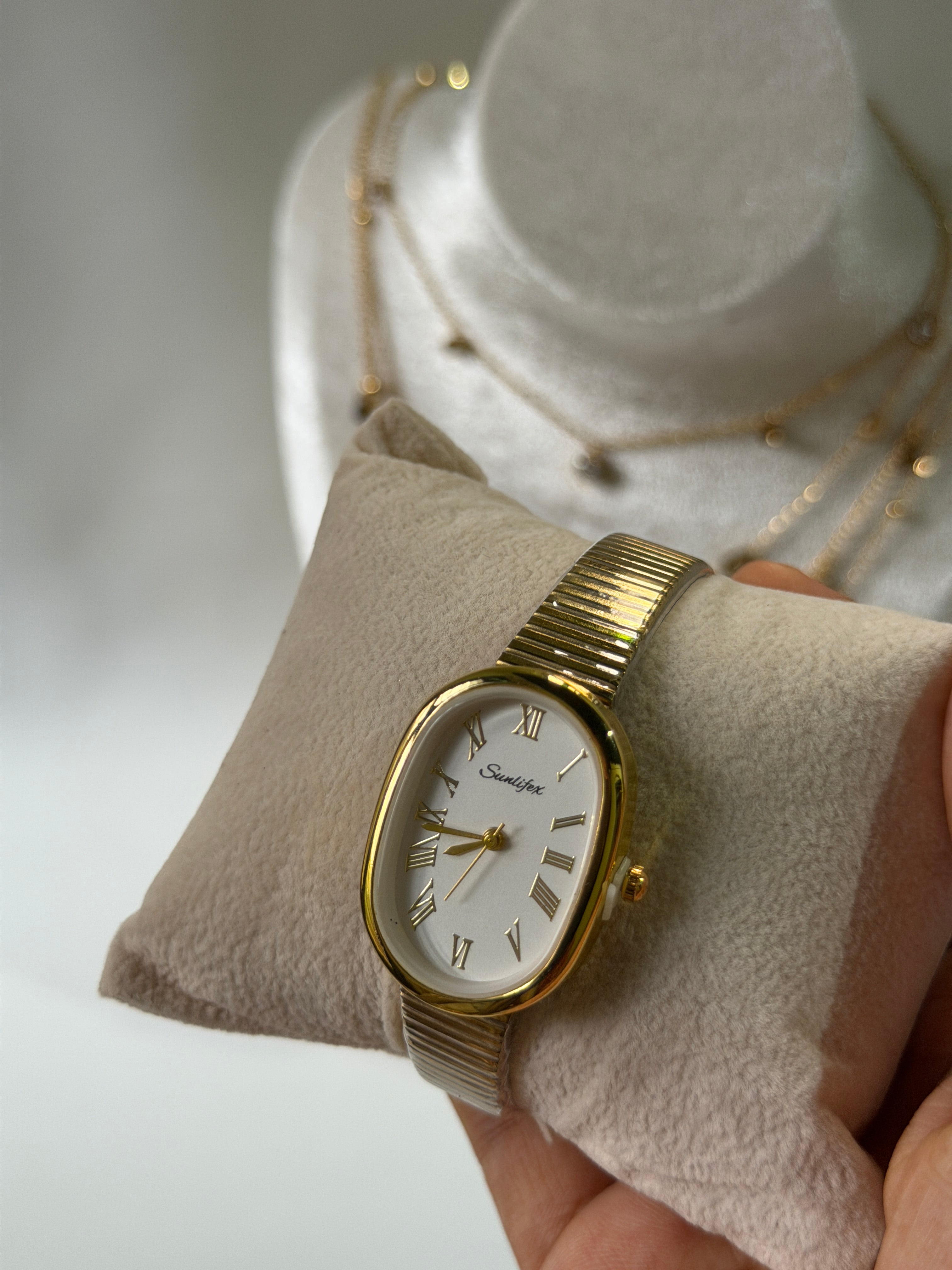 Averon Vintage Watch