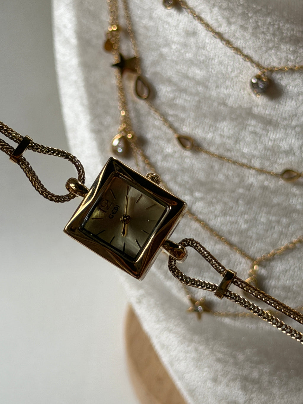 Elion Luxe vintage watch