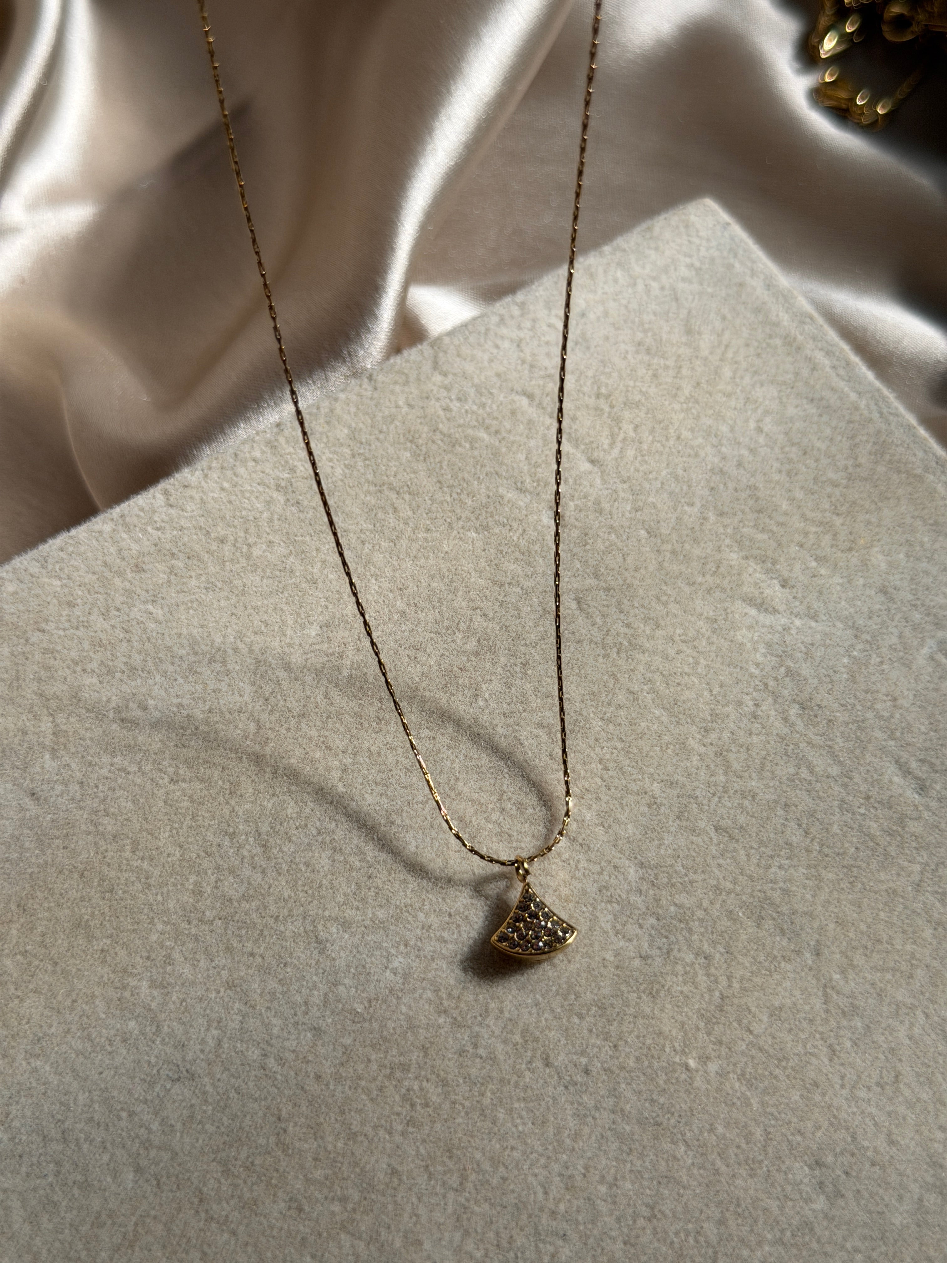 Invisible muse drop necklace