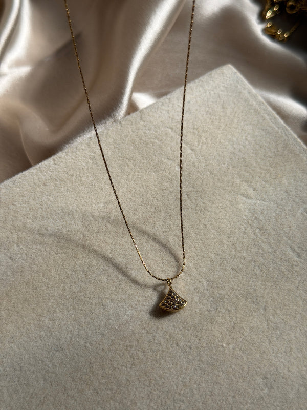 Invisible muse drop necklace