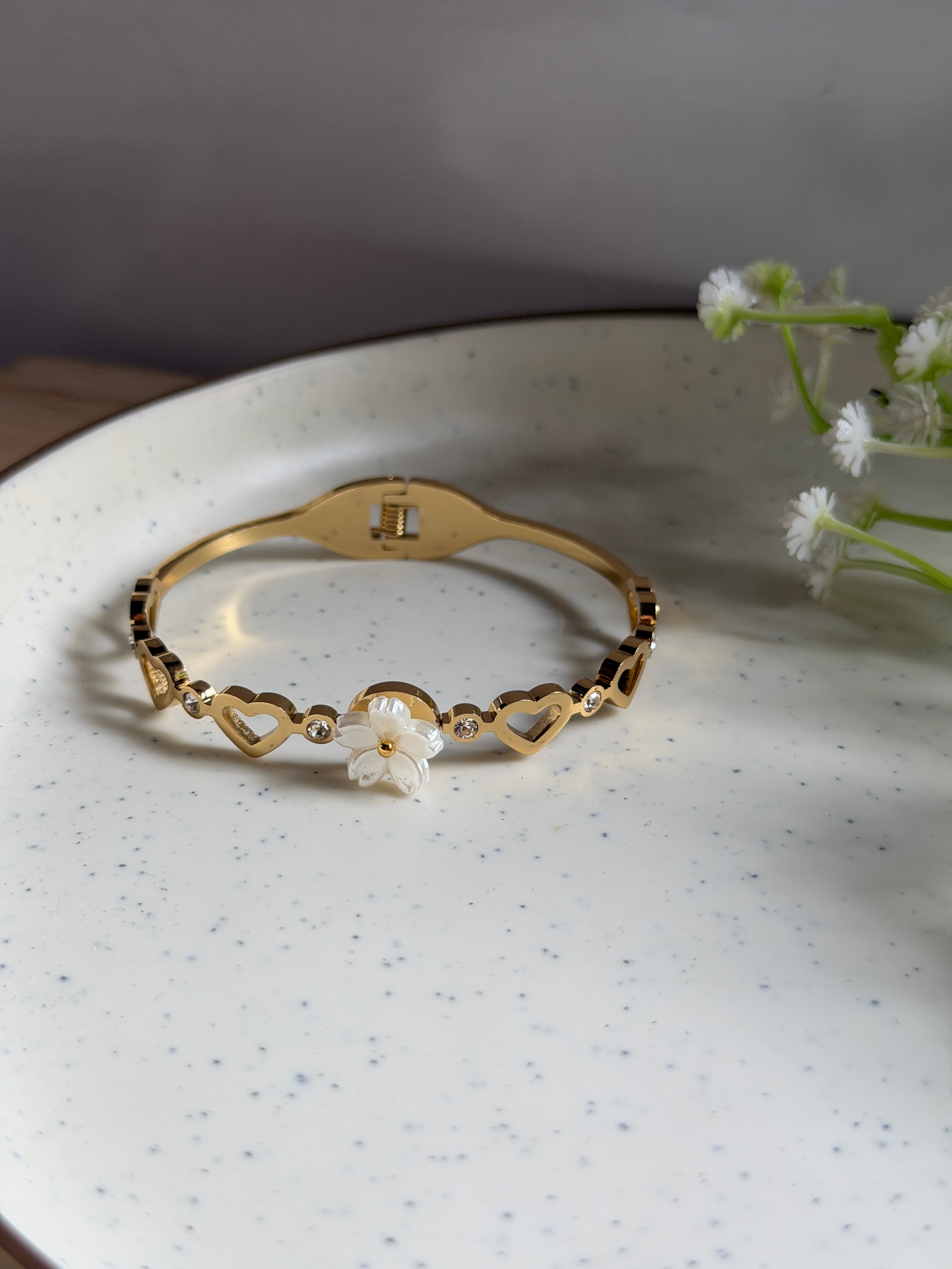 Baby bangle
