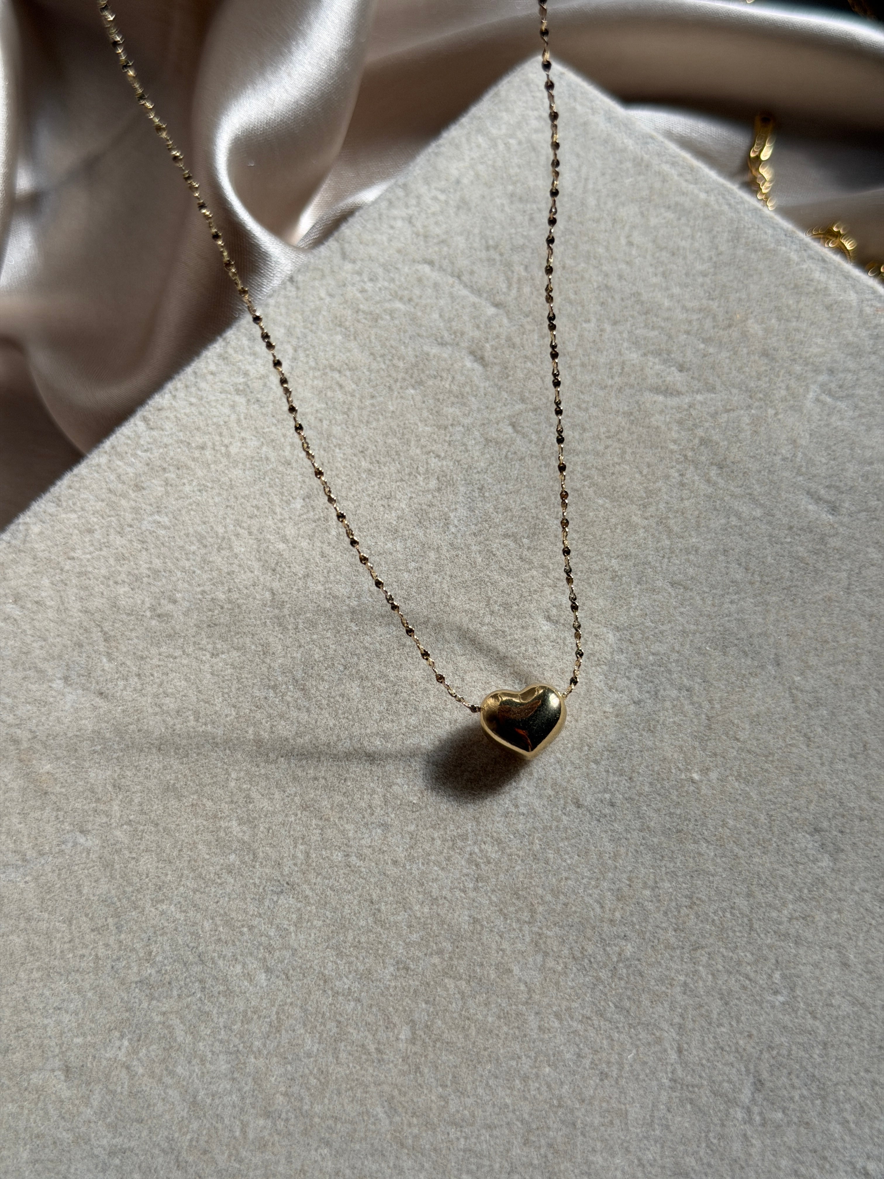 Invisible heart necklace