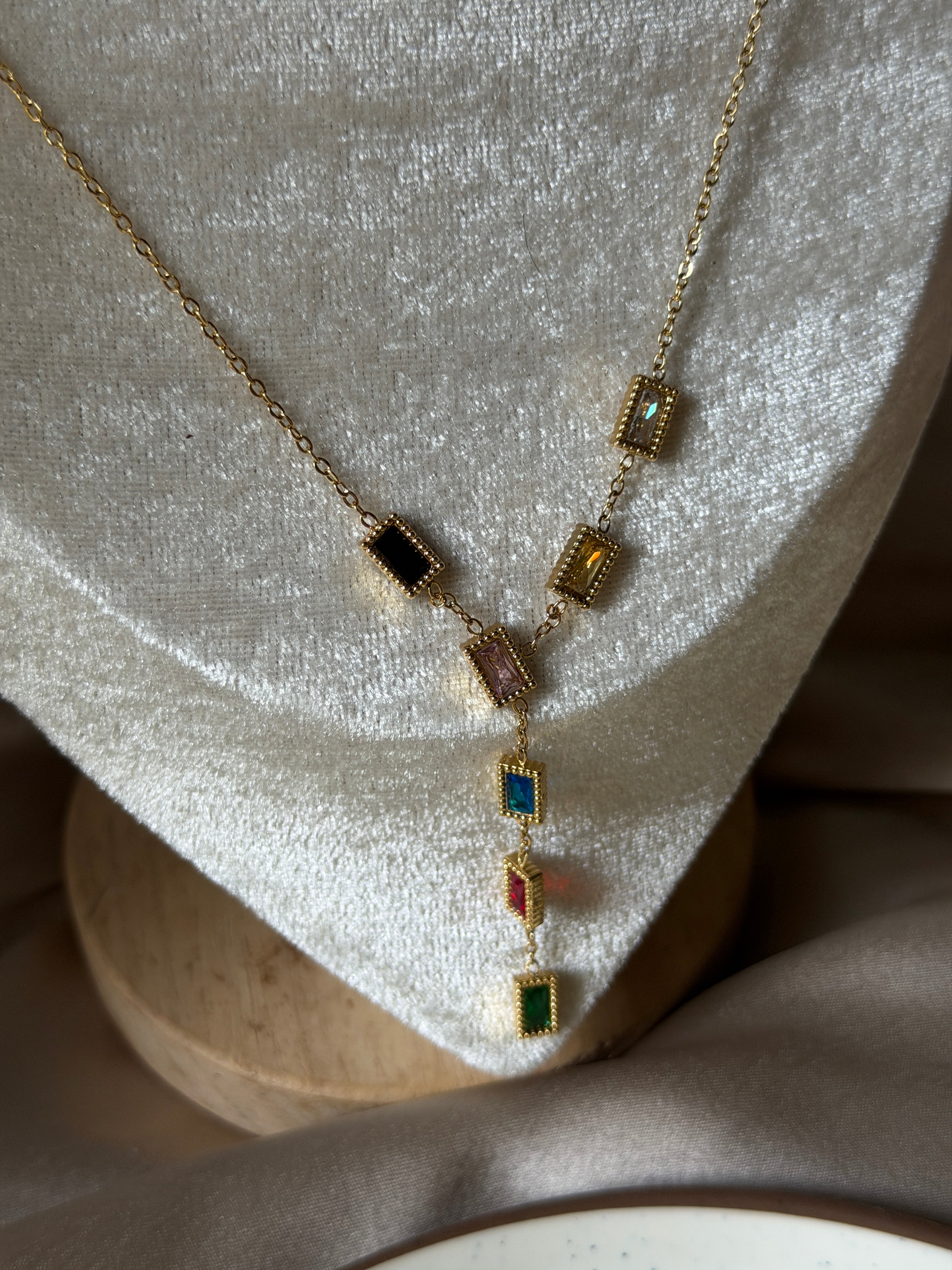Multicolor vertical necklace