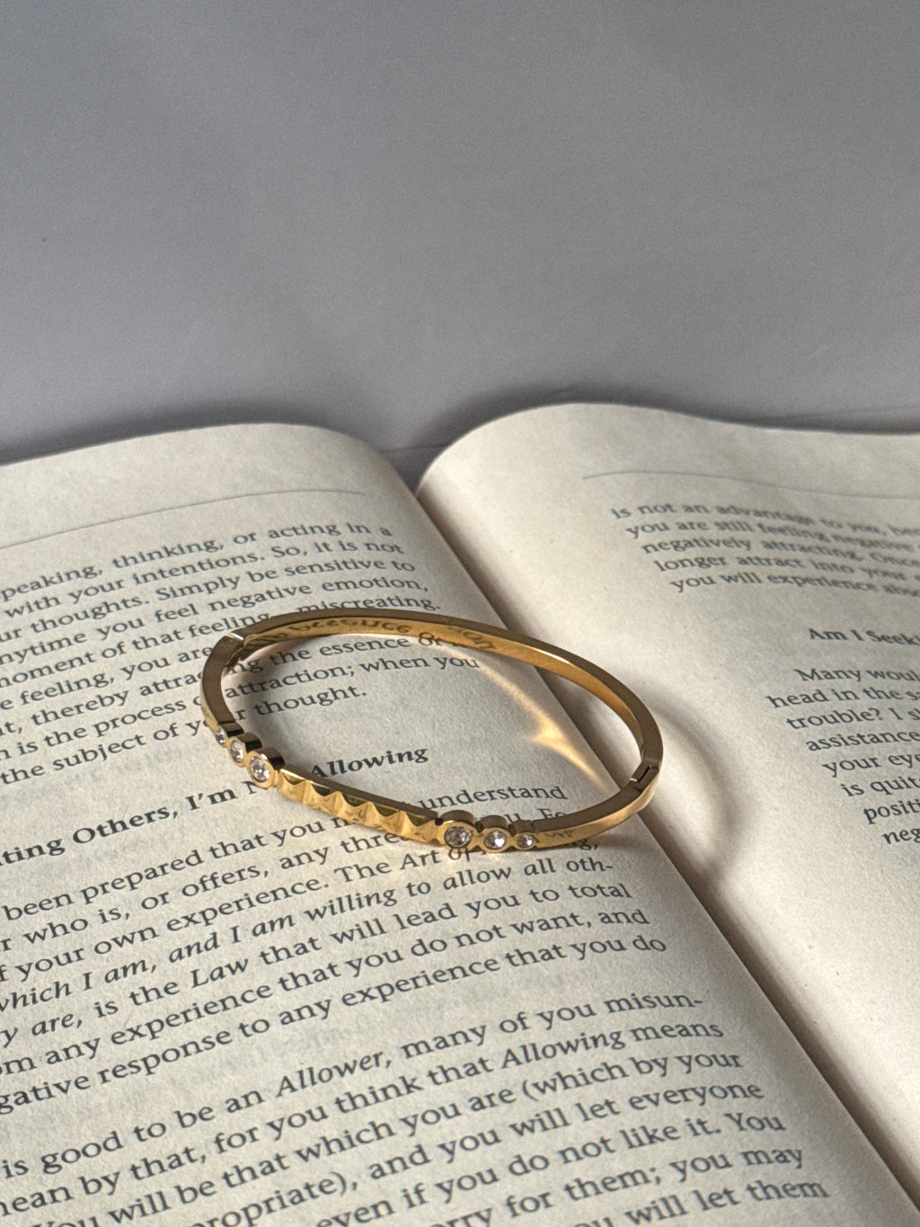 Minimal sleek baby kada