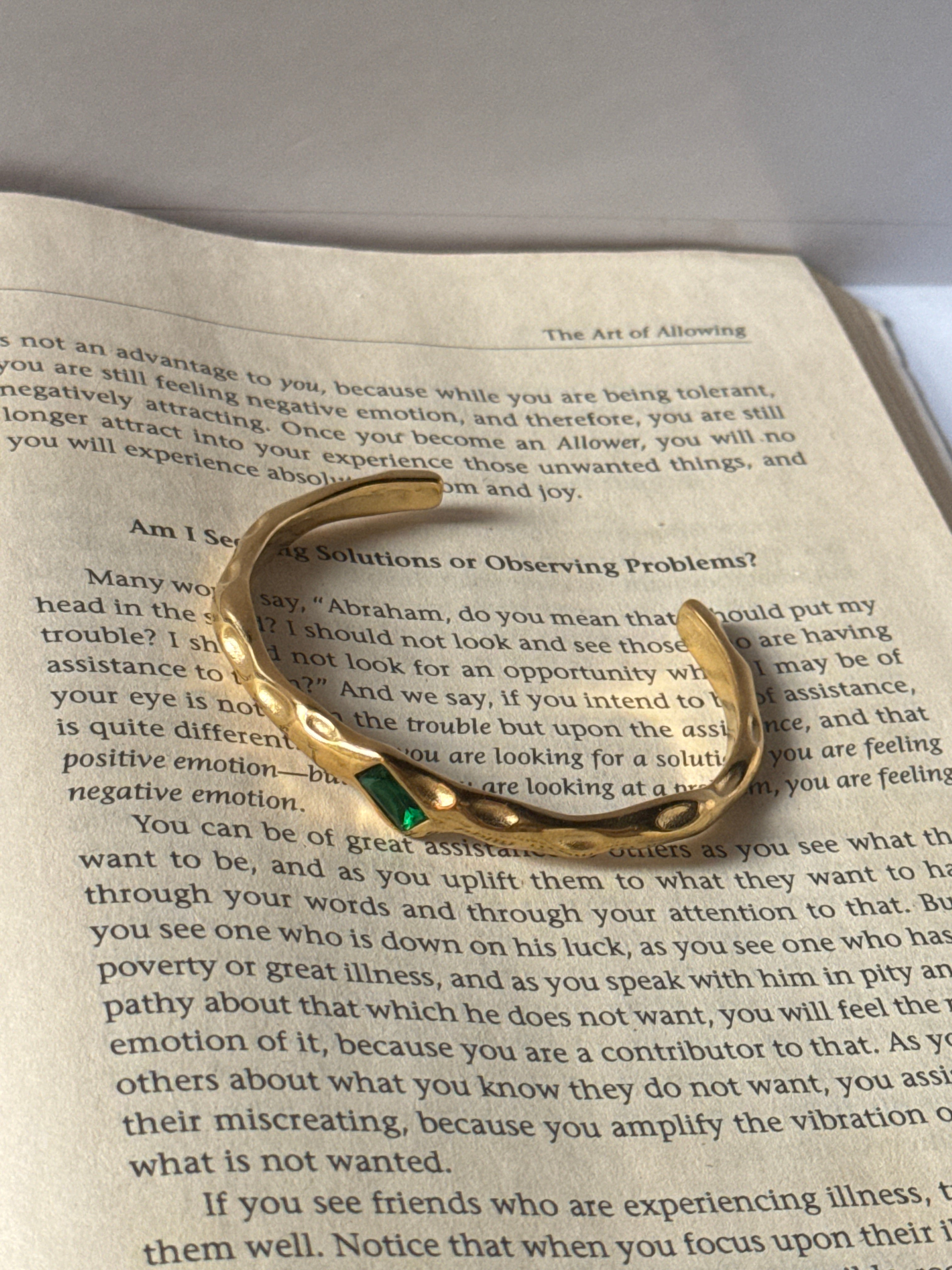 Celestial emerald kada