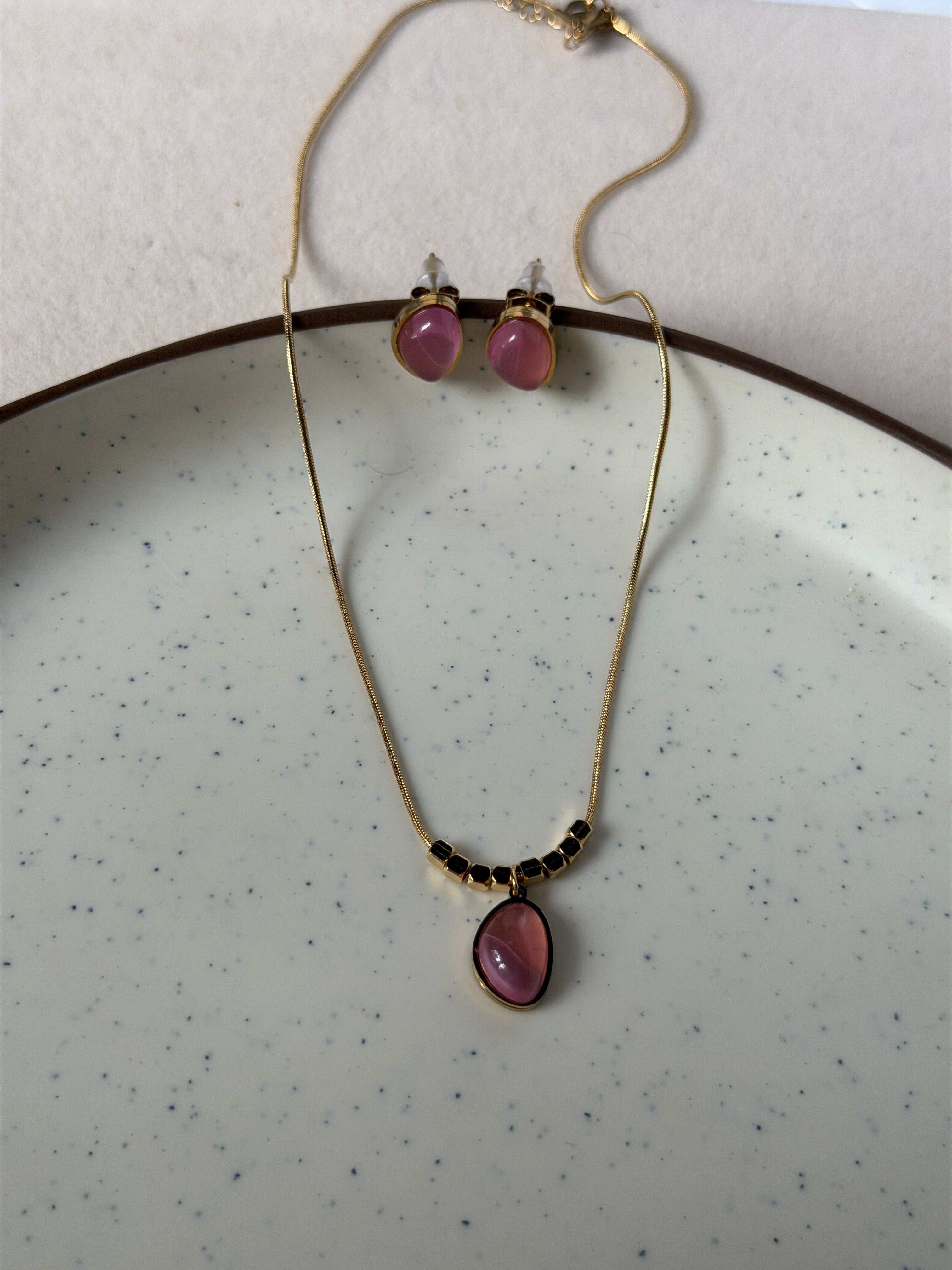 Serenity necklace earring set