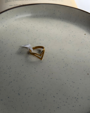 V ring